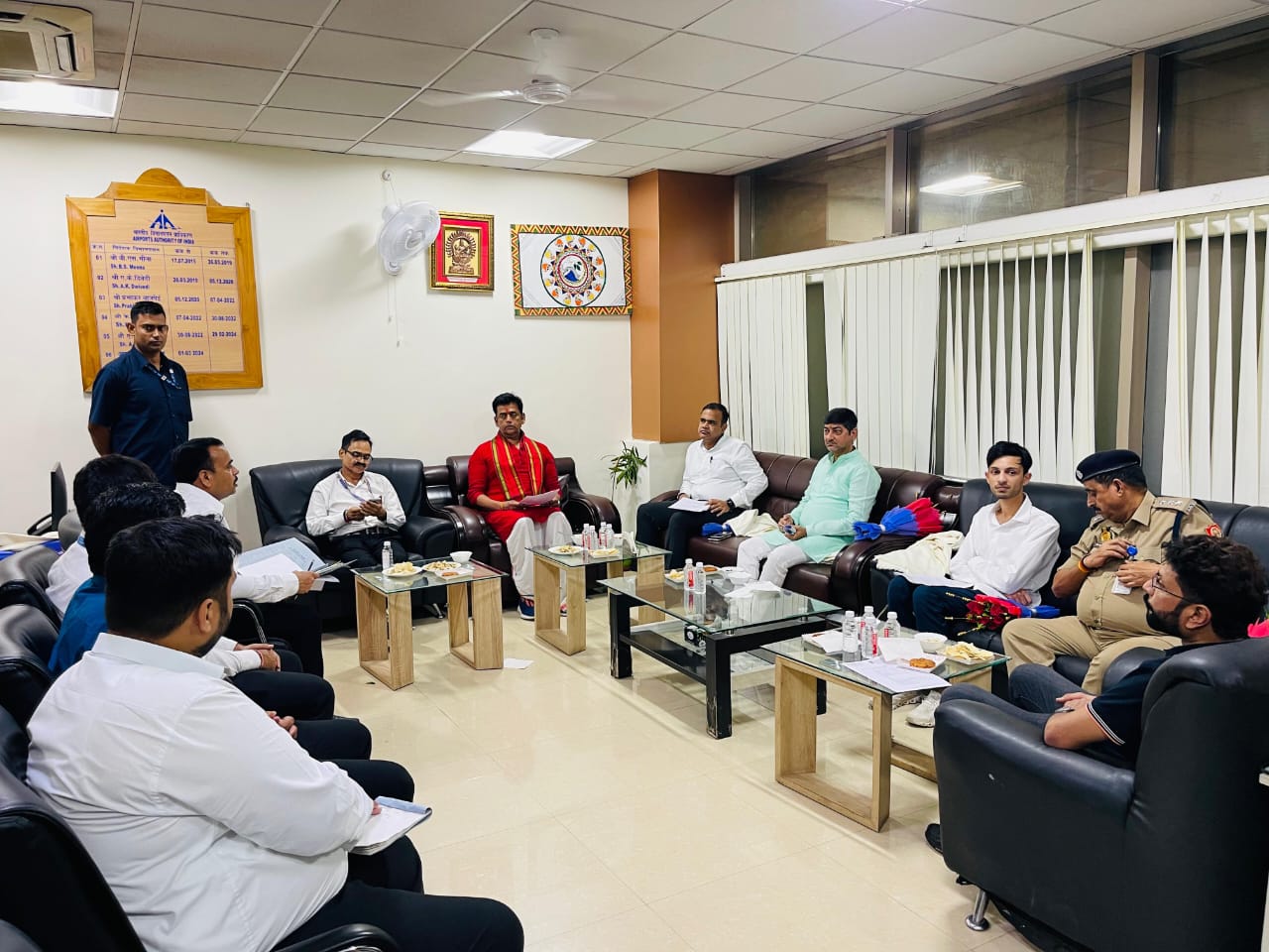 सांसद रवि किशन का संकल्प: गोरखपुर एयरपोर्ट को अंतरराष्ट्रीय स्तर पर मिलेगा नया आयाम
