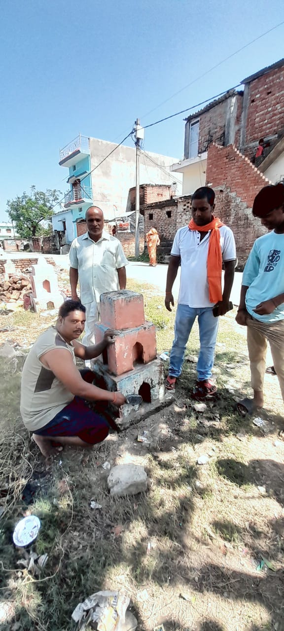 डुमरी खास में शिव शक्ति सम्राट क्लब ने शुरू की छठ घाट की सफाई