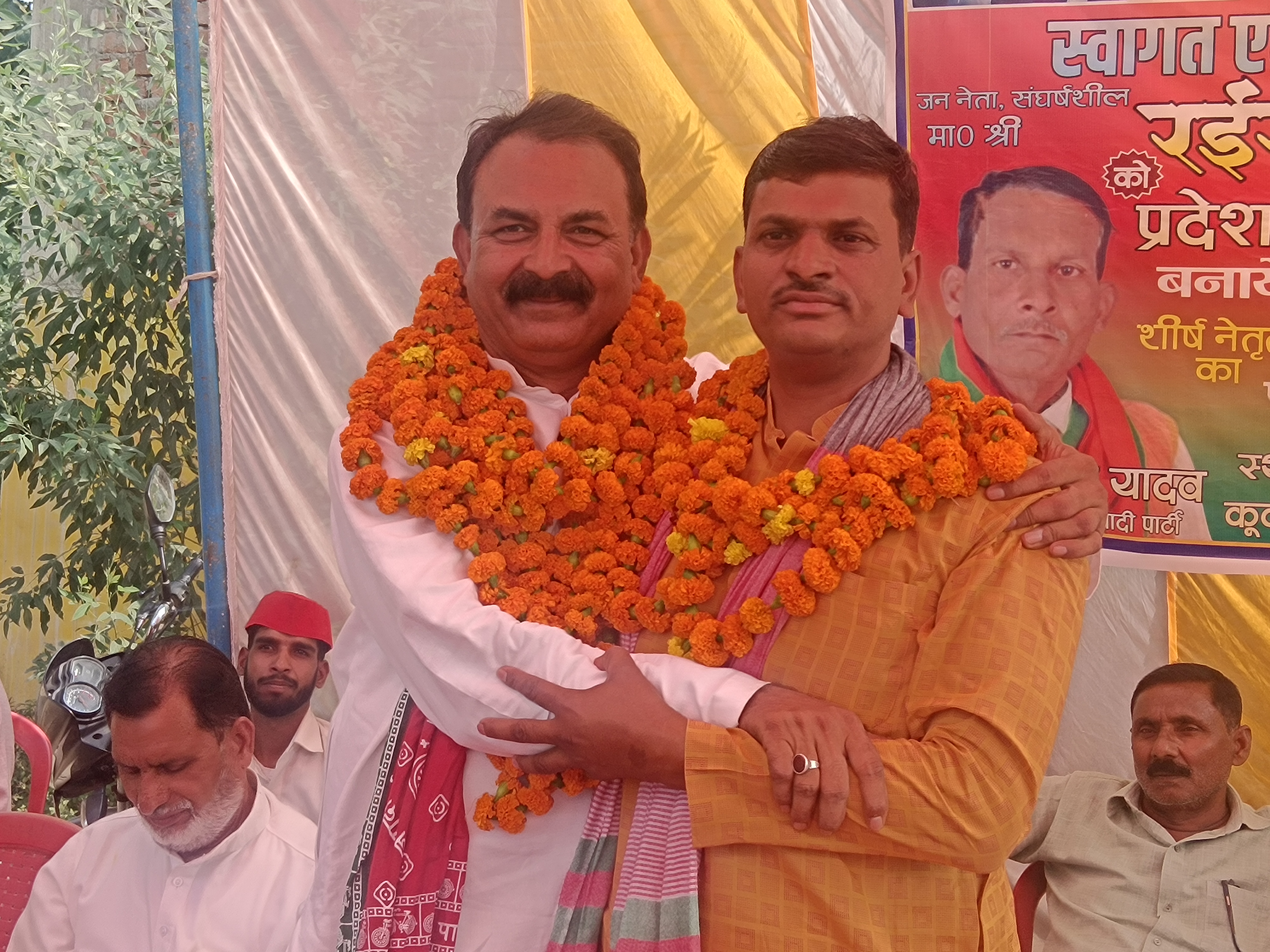 समाजवादी पार्टी के नये प्रदेश सचिव रईस अहमद उर्फ बब्बू प्रधान का जोरदार स्वागत 