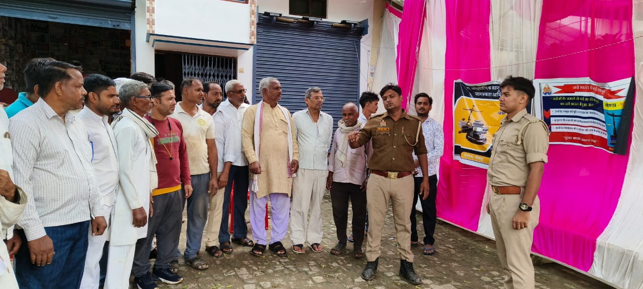 मिशन शक्ति अभियान के तहत जागरूकता कार्यक्रम कॉलेज और चौराहों पर महिलाओं को नए कानून की दी जानकारी।