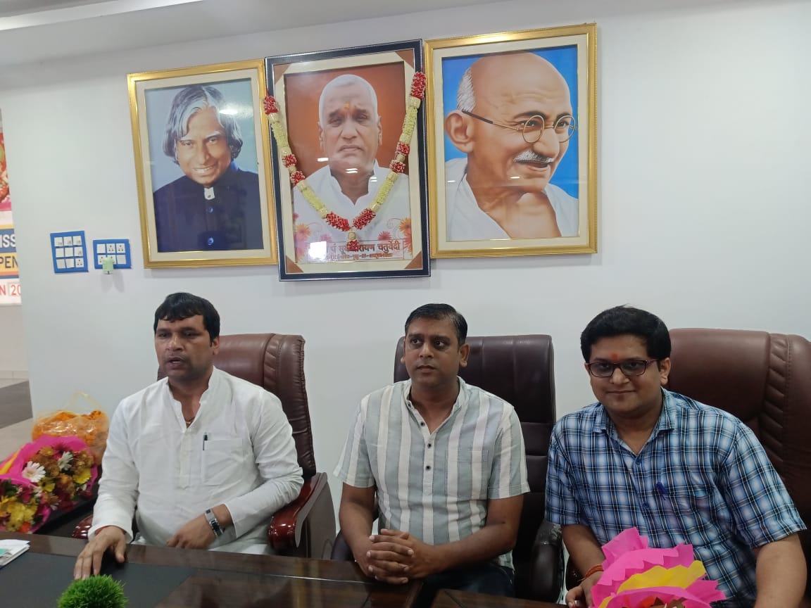 बस्ती में स्वास्थ्य सेवाओं का नया अध्याय — अब रजत हॉस्पिटल में मिलेगी न्यूरो सर्जरी और गैस्ट्रो की उन्नत सुविधा