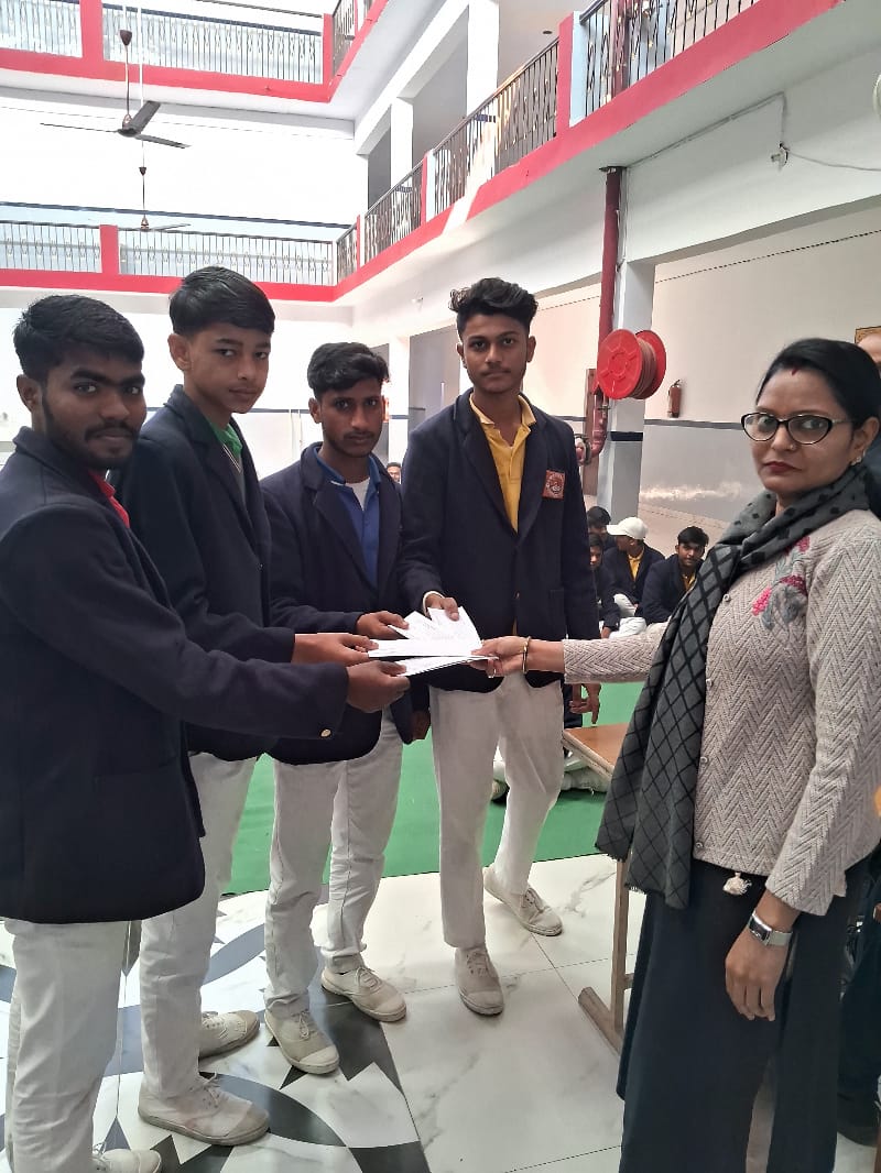 आदित्य पब्लिक स्कूल में विज्ञान प्रश्नोत्तरी प्रतियोगिता, विद्यार्थियों ने दिखाया हुनर