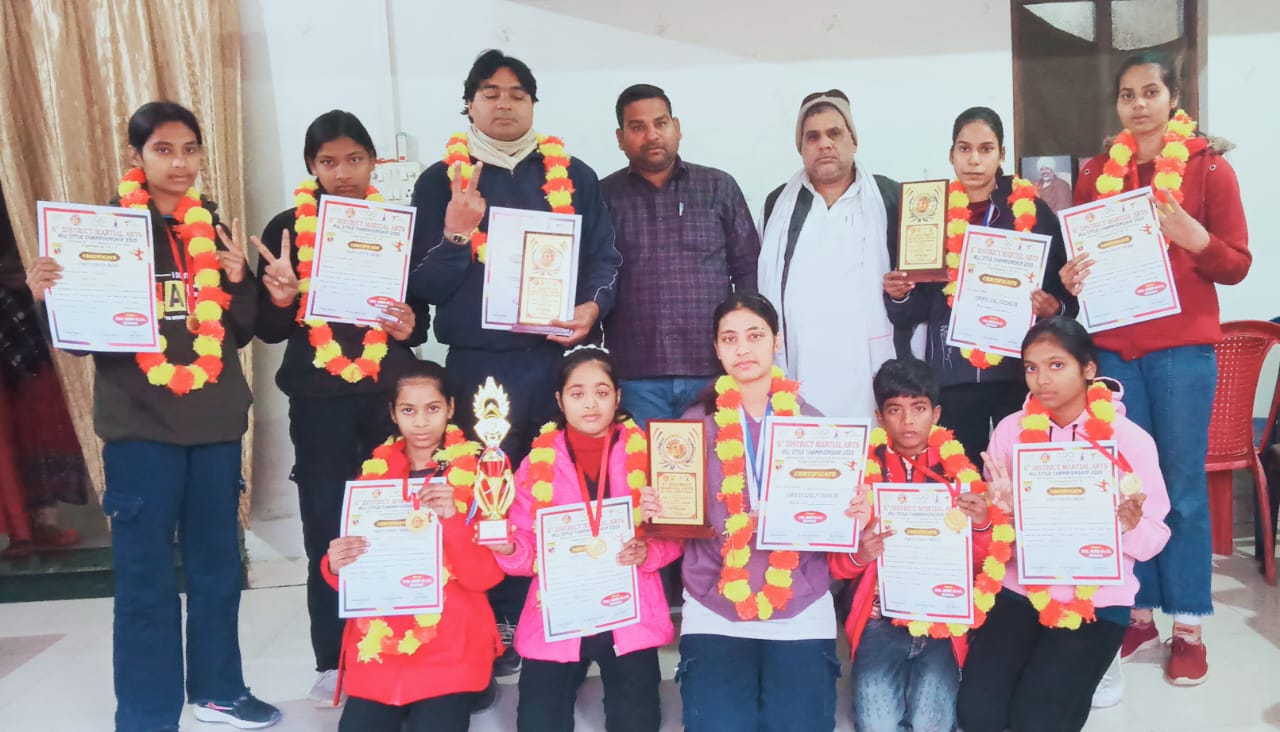 डिस्ट्रिक्ट मार्शल आर्ट चैंपियनशिप में गोरखपुर टीम का शानदार प्रदर्शन, सोनबरसा में ताइक्वांडो खिलाड़ियों का सम्मान