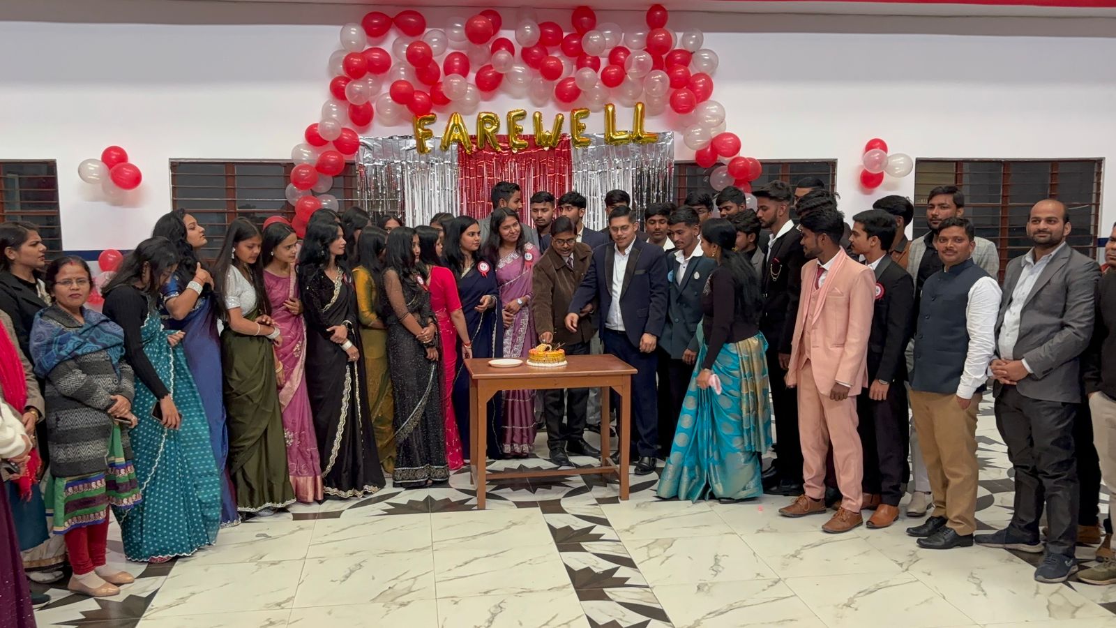 आदित्य पब्लिक सीनियर सेकेंडरी स्कूल में कक्षा 10 को ‘गुड लक’ व कक्षा 12 को भावभीनी विदाई