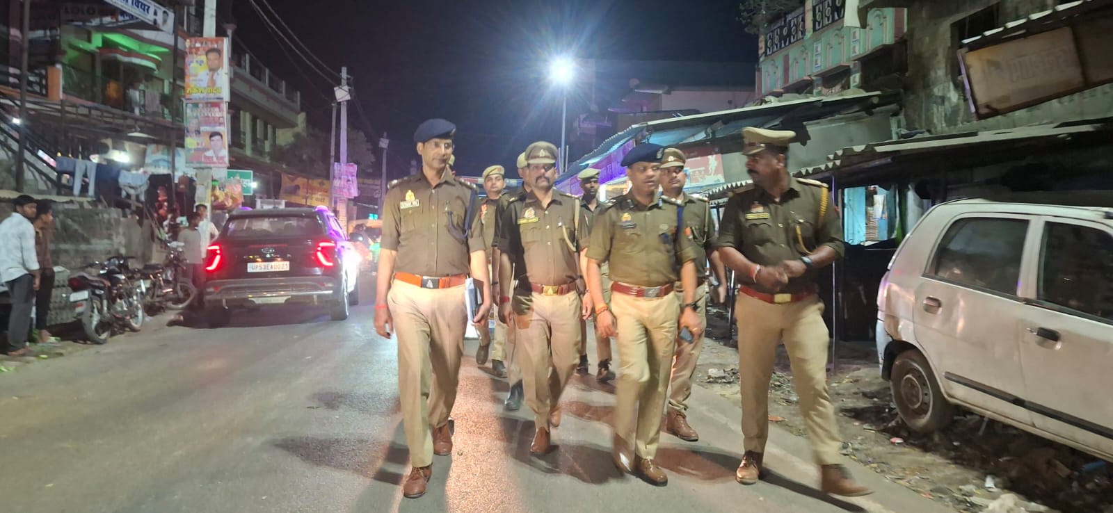 झंगहा थाने का डीआईजी ने किया औचक निरीक्षण, होली–रमजान को लेकर सुरक्षा व्यवस्था परखीं