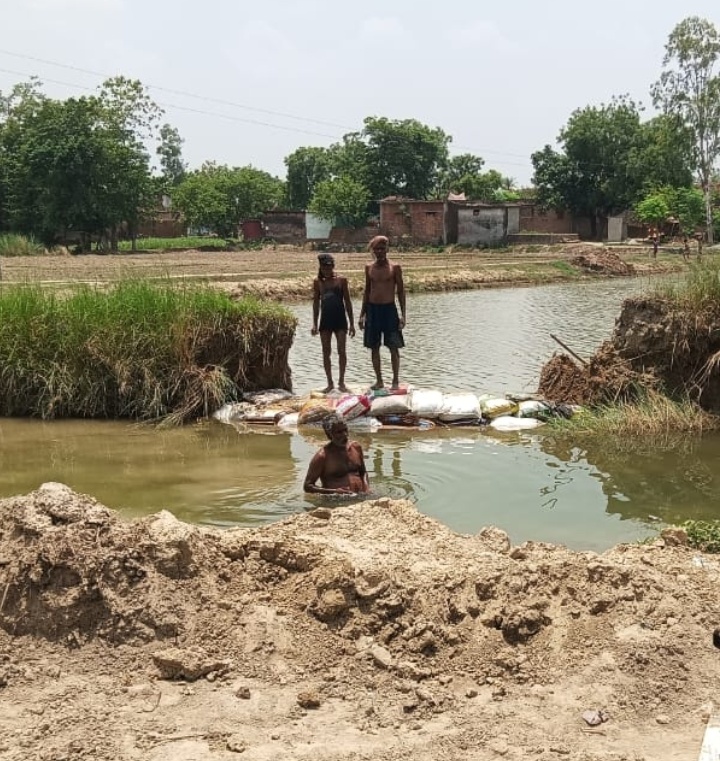 खबर चलने के बाद टूटी नहर का मरम्मत कार्य शुरू 