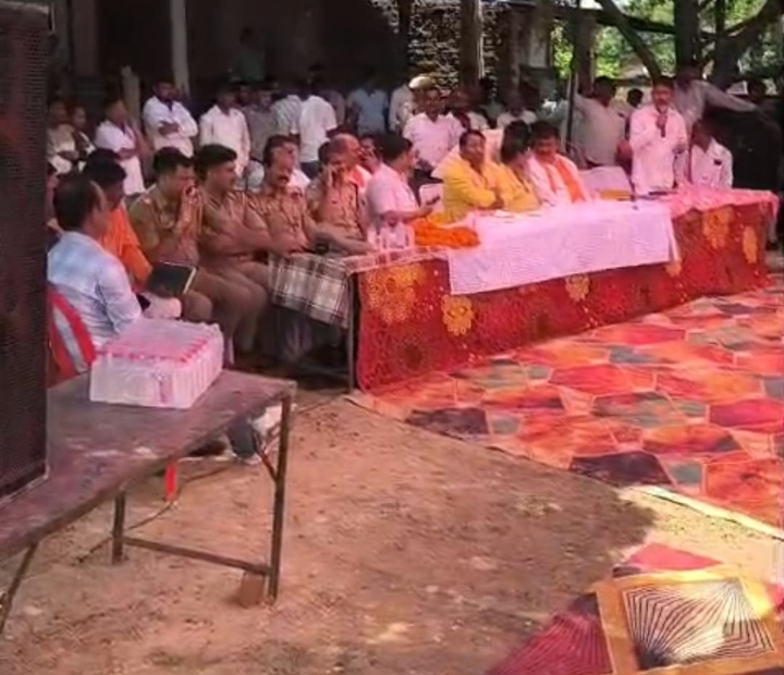 विधायक सरवन निषाद ने कहा होटलों मे हो रहे अनैतिक कार्यों को नहीं किया जाएगा बर्दाश्त 