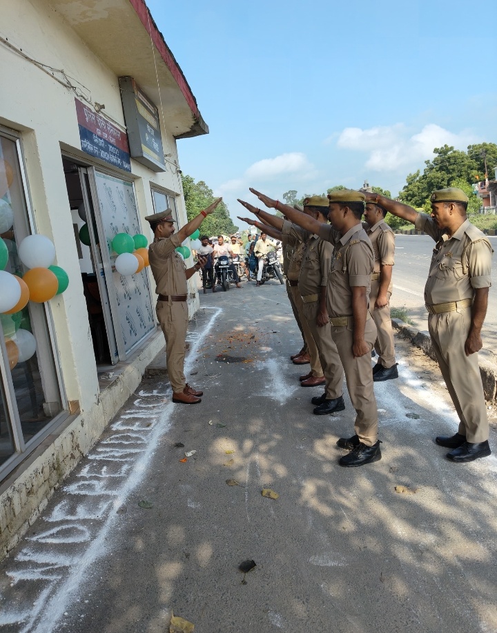 सोनबरसा बाजार पुलिस चौकी पर मनाया गया स्वतंत्रता दिवस 