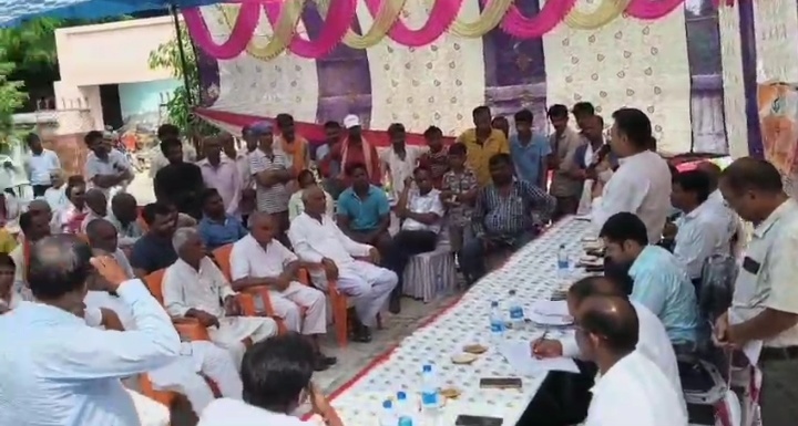 ग्राम सभा रामपुर बुजुर्ग मे चौपाल का आयोजन किया गया