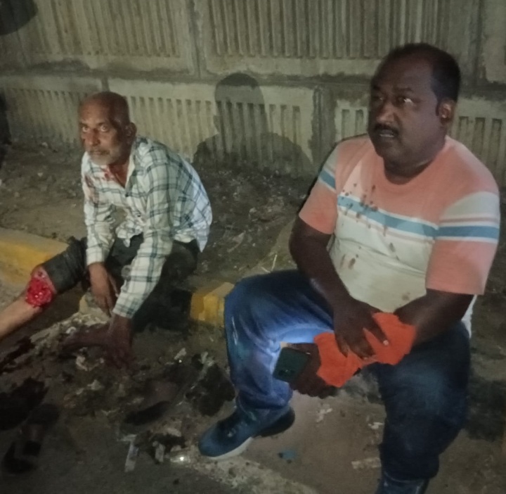 सोनबरसा बाजार में ऑटो की टक्कर से बाइक सवार अधेड़ व युवक गंभीर घायल