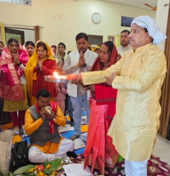 बसंत पंचमी पर जेपीएस सेंट्रल एकेडमी में सरस्वती पूजा व बसंतोत्सव का आयोजन