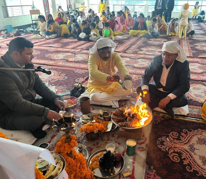 वेदांता इंटरनेशनल स्कूल में सरस्वती पूजन व विद्यारंभ संस्कार का भव्य आयोजन