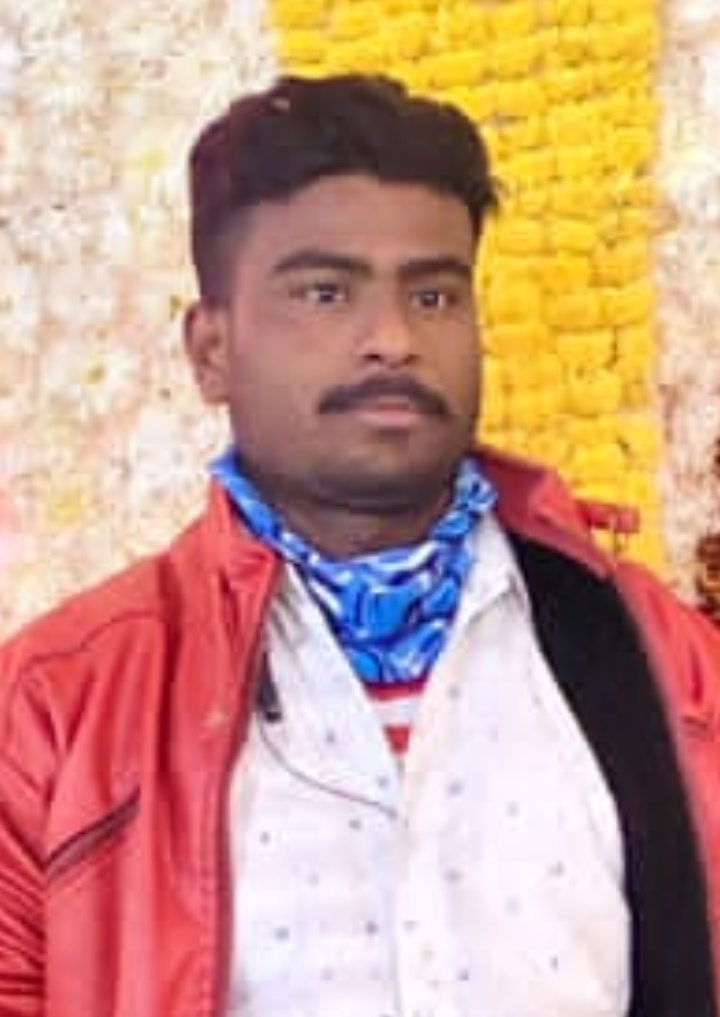 सड़क हादसे में इकलौते बेटे की मौत, सोनबरसा में पसरा मातम